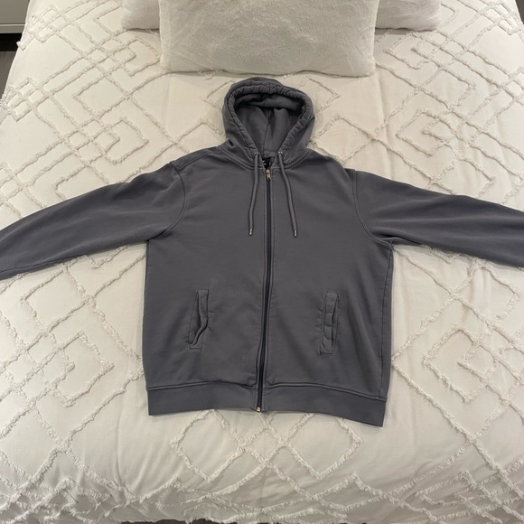 Sweater - Picture 1 of 3